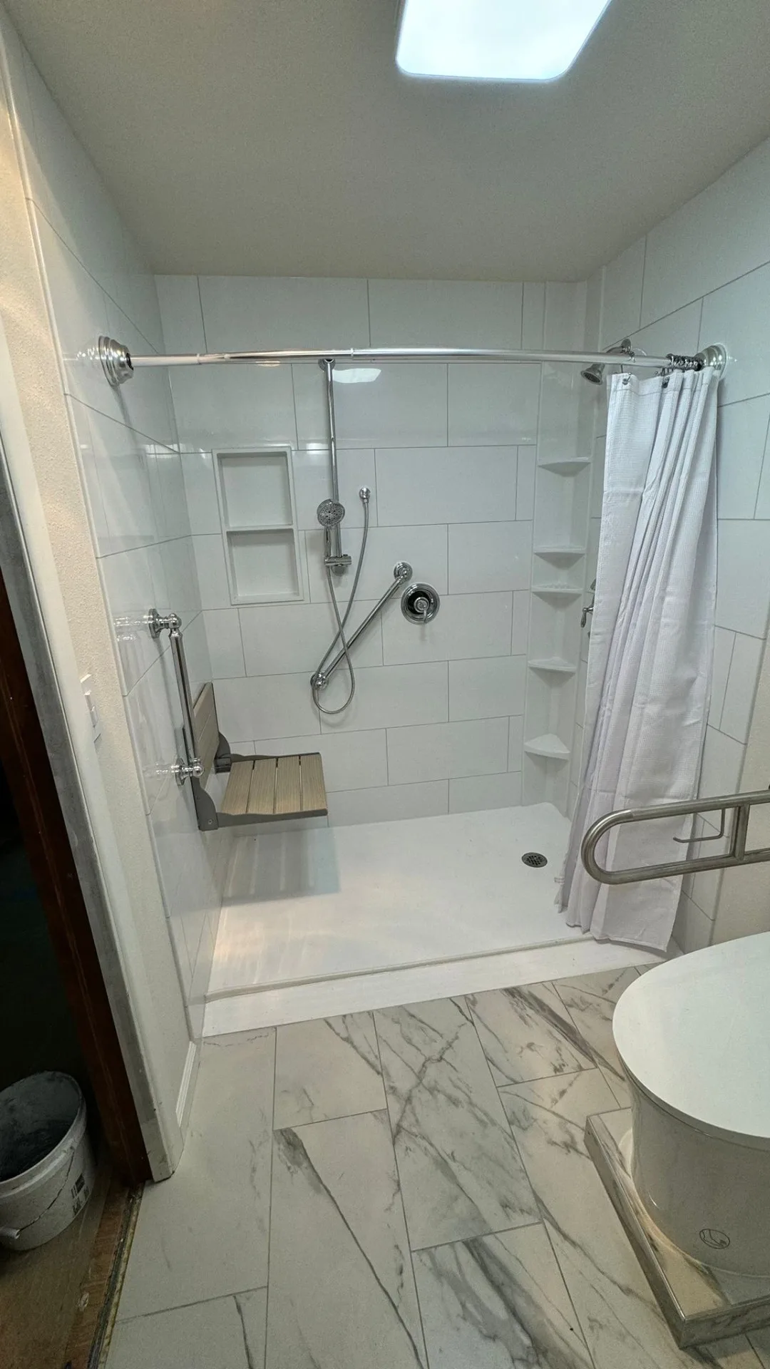 Classic White Subway Suite